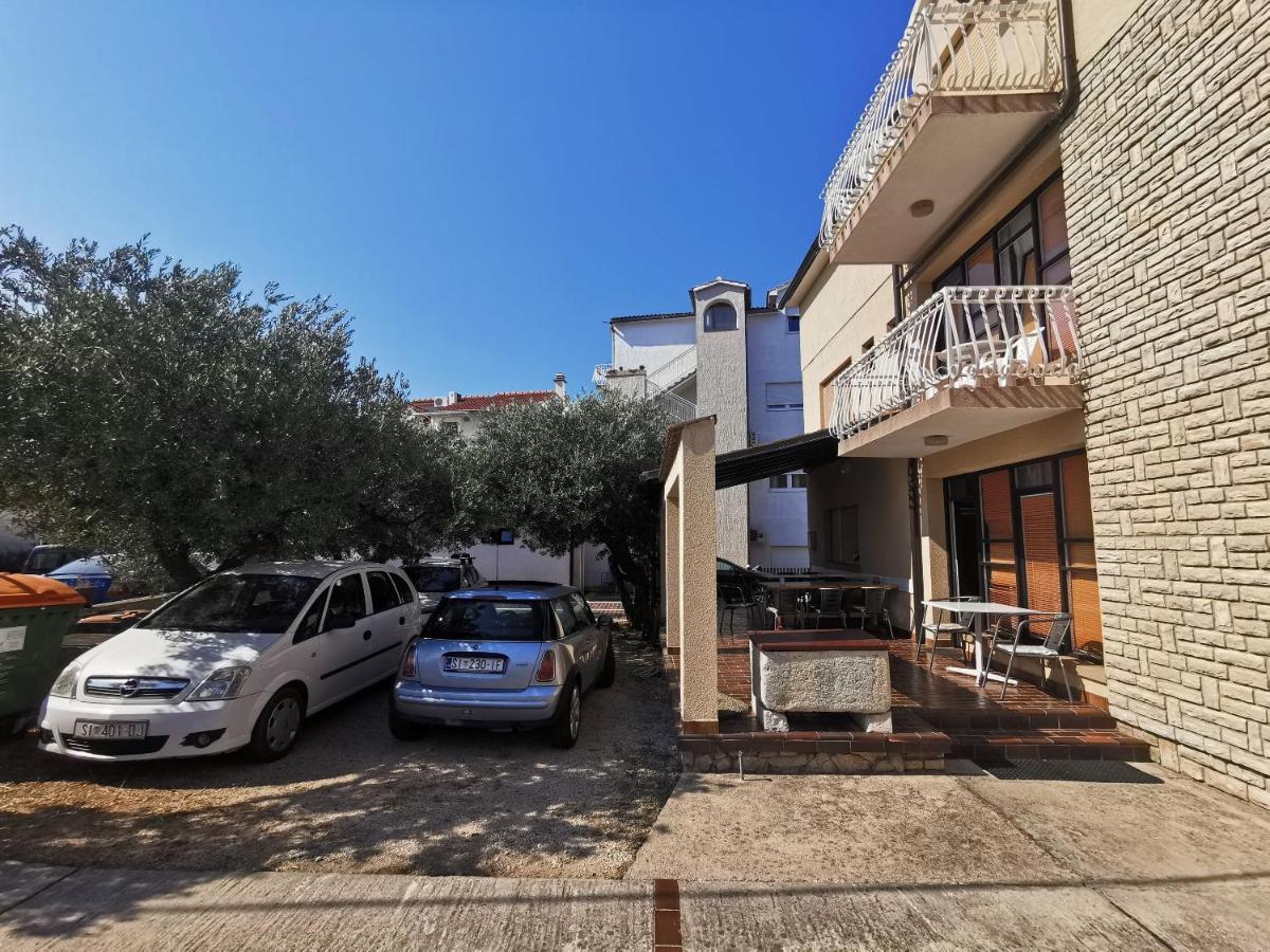 Apartment And Rooms Mrkovic Vodice Ngoại thất bức ảnh