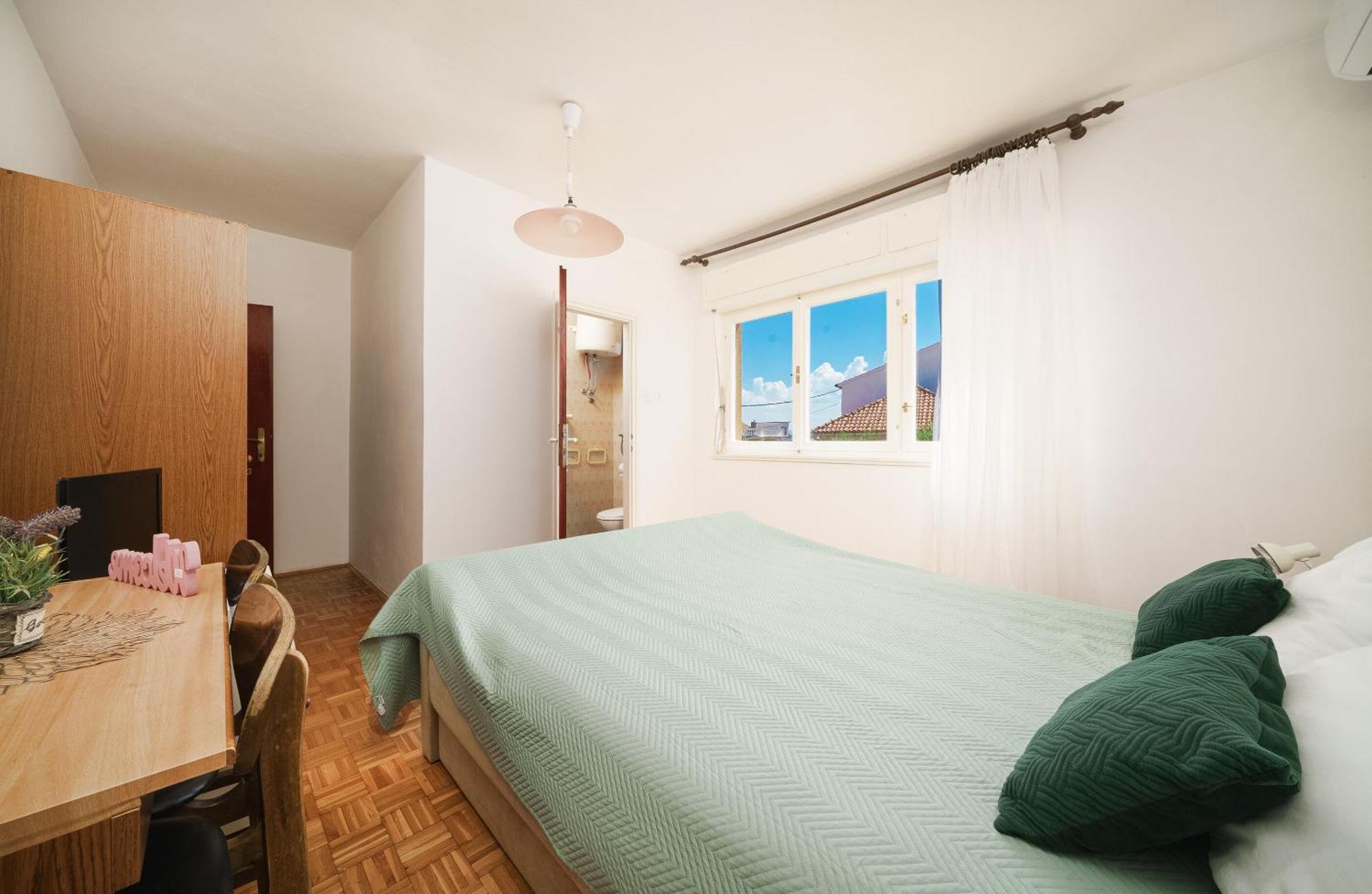 Apartment And Rooms Mrkovic Vodice Ngoại thất bức ảnh