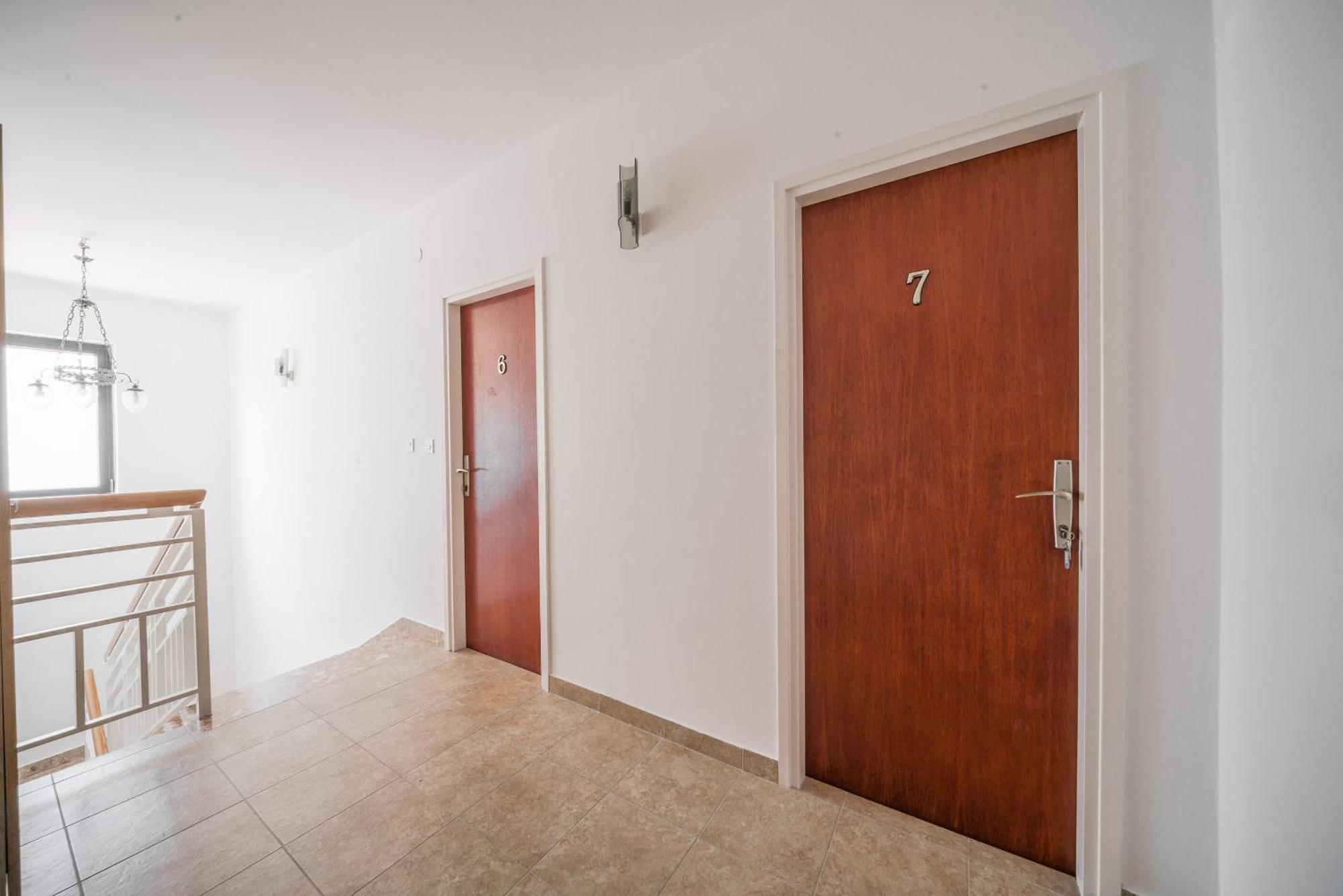Apartment And Rooms Mrkovic Vodice Ngoại thất bức ảnh