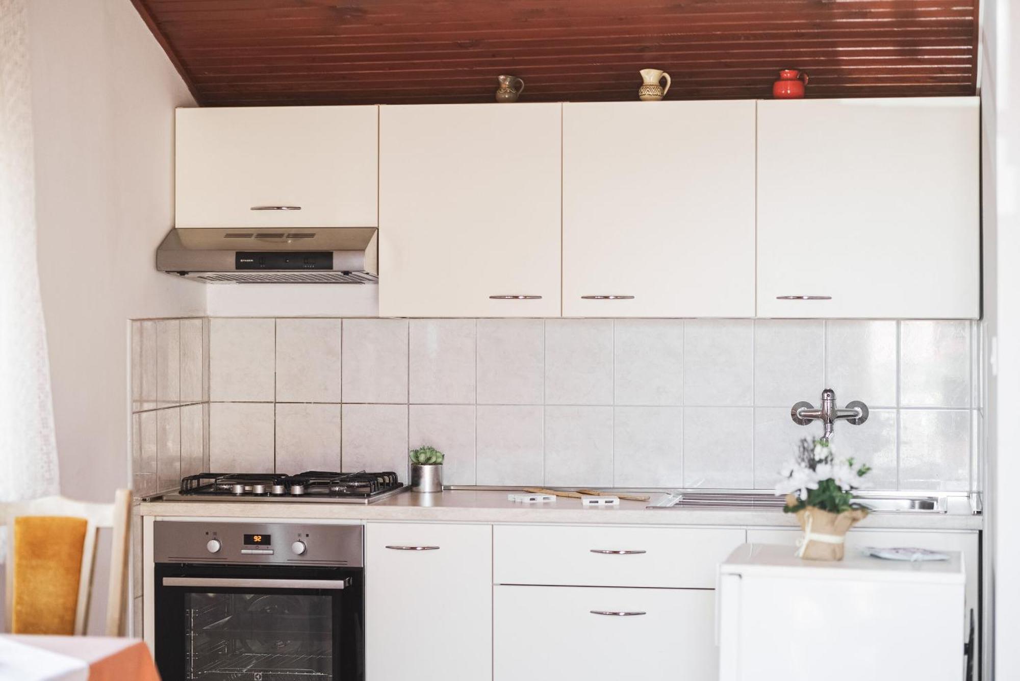 Apartment And Rooms Mrkovic Vodice Ngoại thất bức ảnh