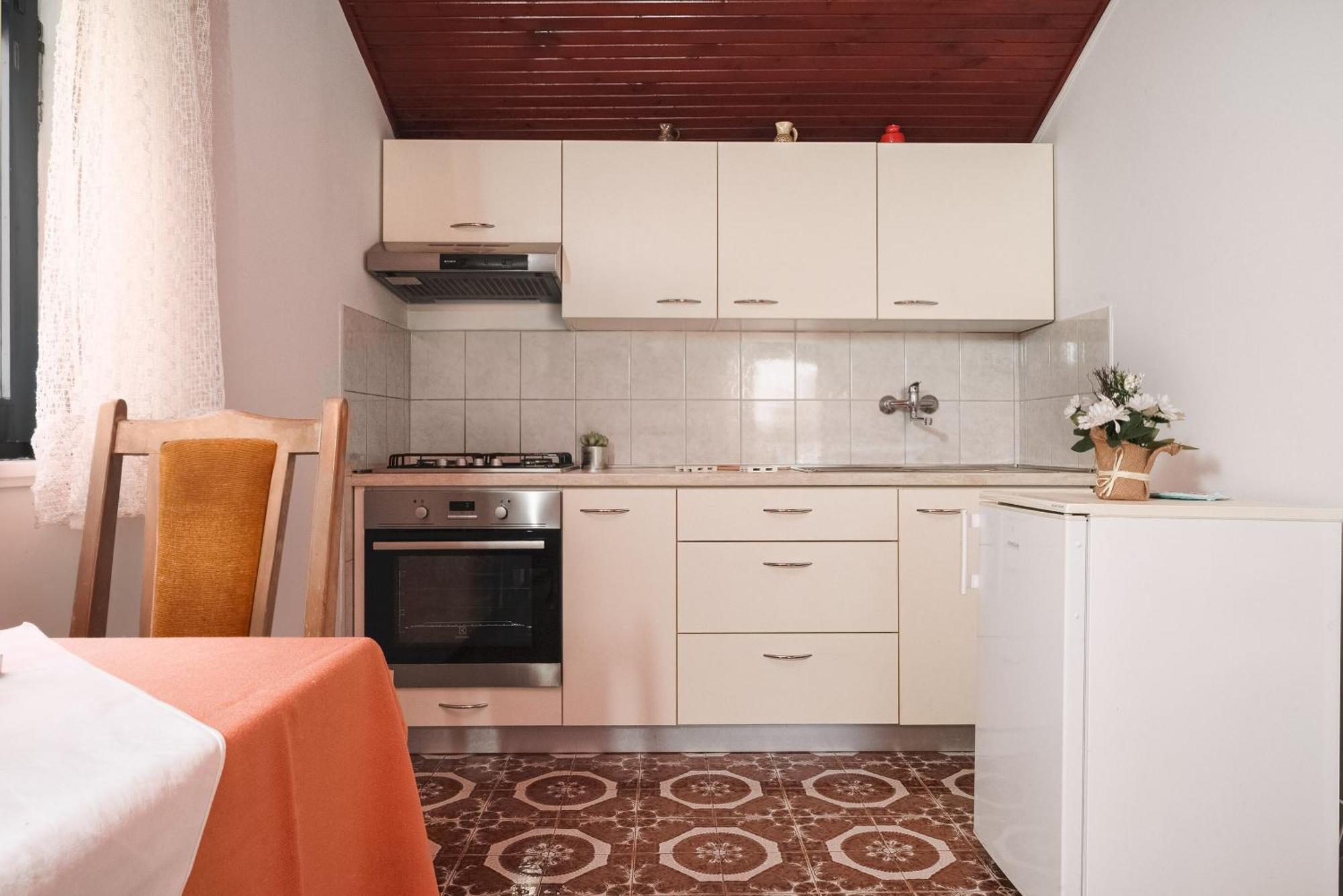 Apartment And Rooms Mrkovic Vodice Ngoại thất bức ảnh