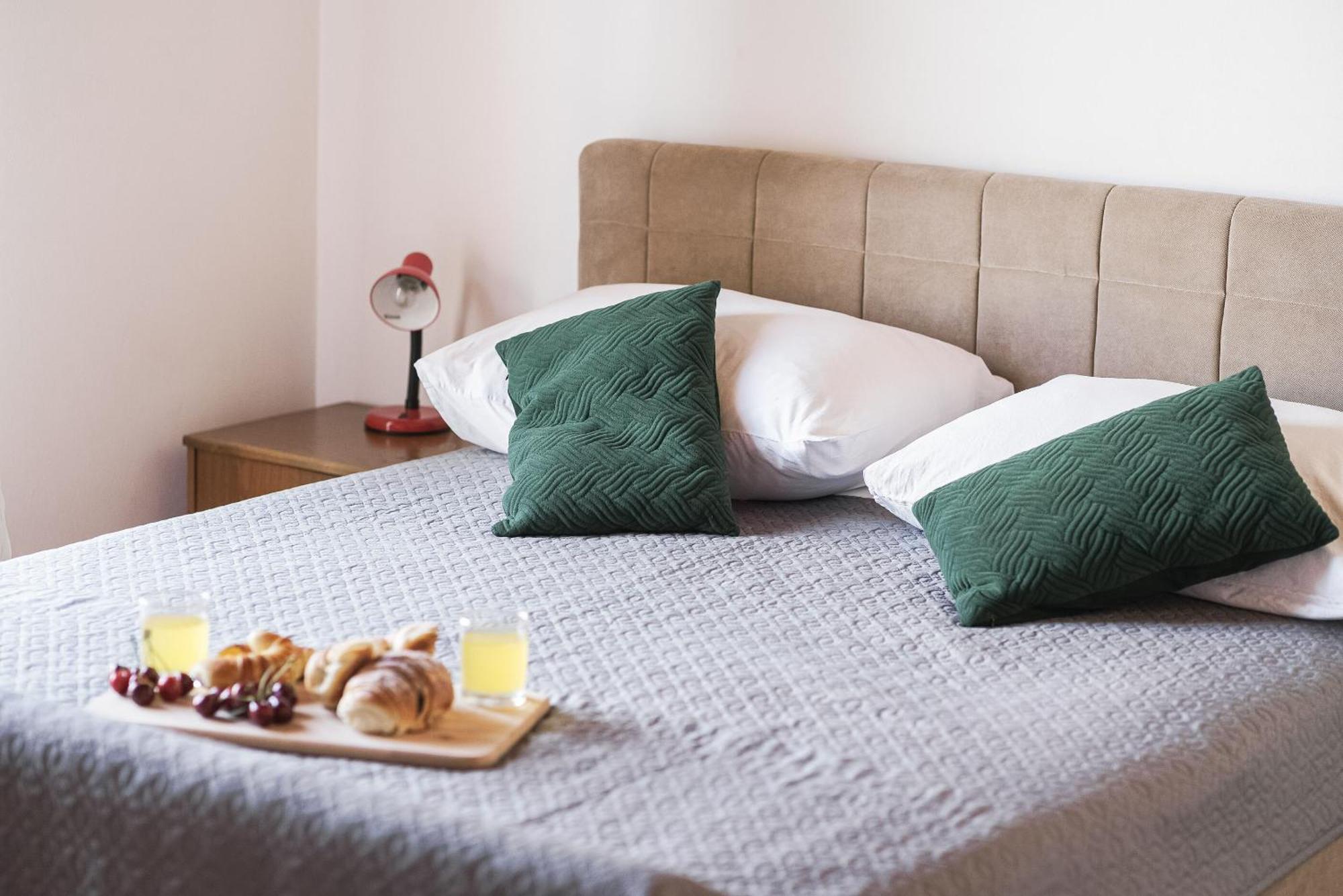 Apartment And Rooms Mrkovic Vodice Ngoại thất bức ảnh