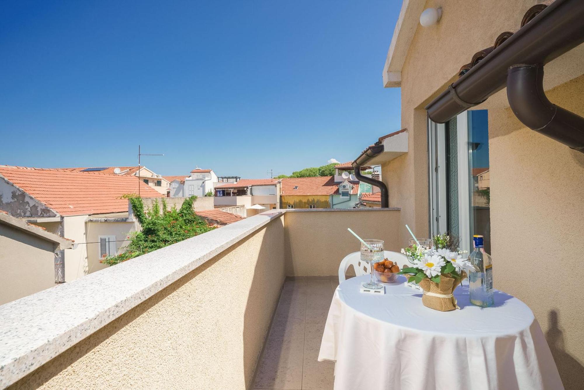 Apartment And Rooms Mrkovic Vodice Ngoại thất bức ảnh
